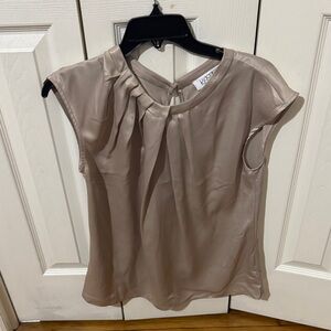 Kasper Women's Elegant Beige Blouse